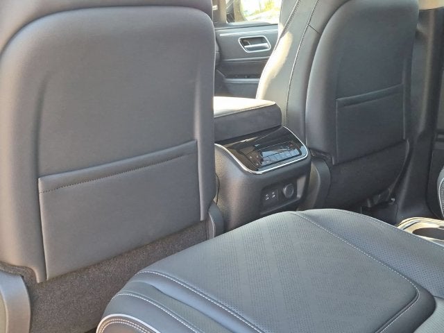 2027 INFINITI QX80 LUXE