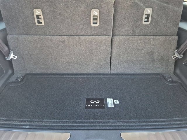 2027 INFINITI QX80 LUXE
