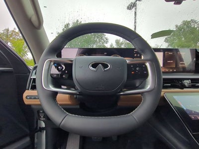 2027 INFINITI QX80 LUXE