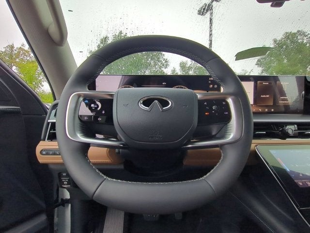 2027 INFINITI QX80 LUXE