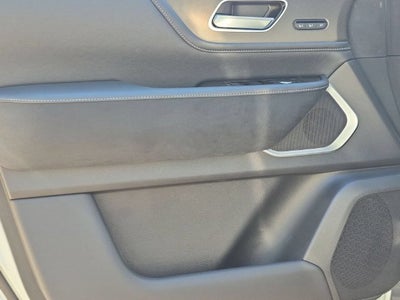 2027 INFINITI QX80 LUXE