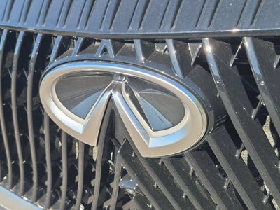 2027 INFINITI QX80 LUXE