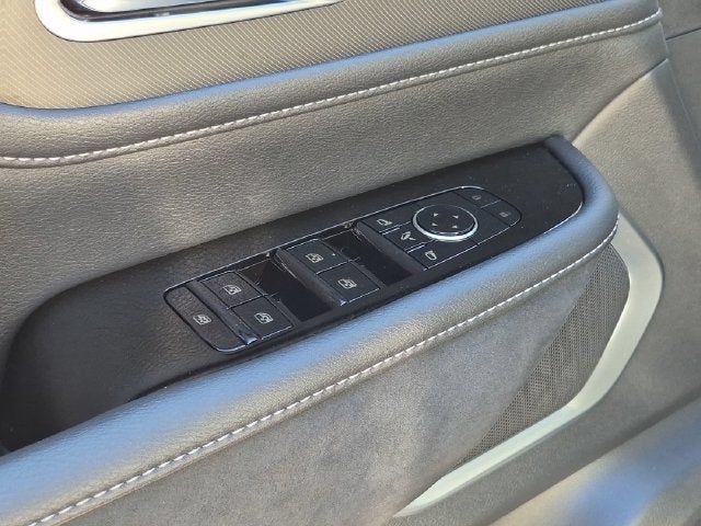 2027 INFINITI QX80 LUXE