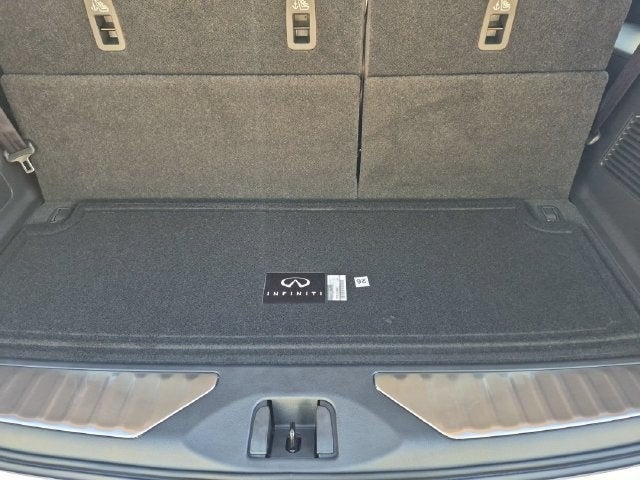 2027 INFINITI QX80 LUXE