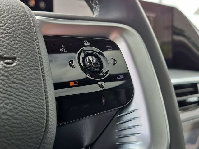 2027 INFINITI QX80 LUXE