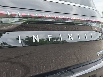 2027 INFINITI QX80 LUXE