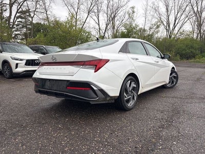 2024 Hyundai Elantra Limited