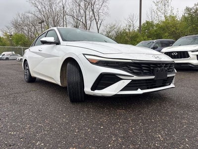 2024 Hyundai Elantra Limited