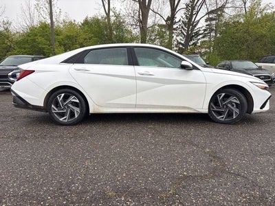 2024 Hyundai Elantra Limited