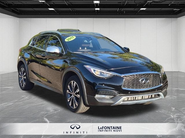 2017 INFINITI QX30 Premium