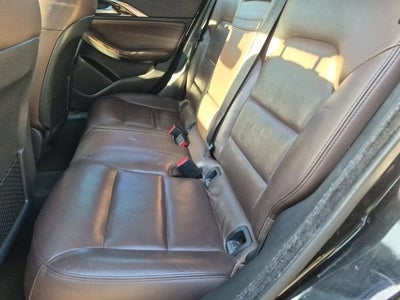 2017 INFINITI QX30 Premium