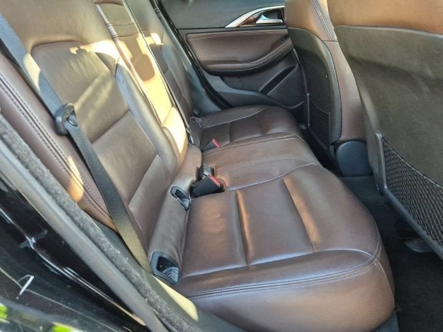 2017 INFINITI QX30 Premium
