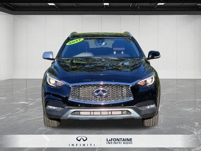 2017 INFINITI QX30 Premium