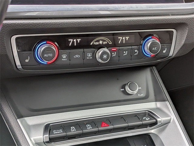 2021 Audi Q3 Premium quattro