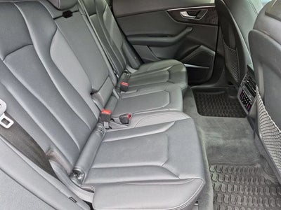 2022 Audi Q8 55 Premium Plus quattro