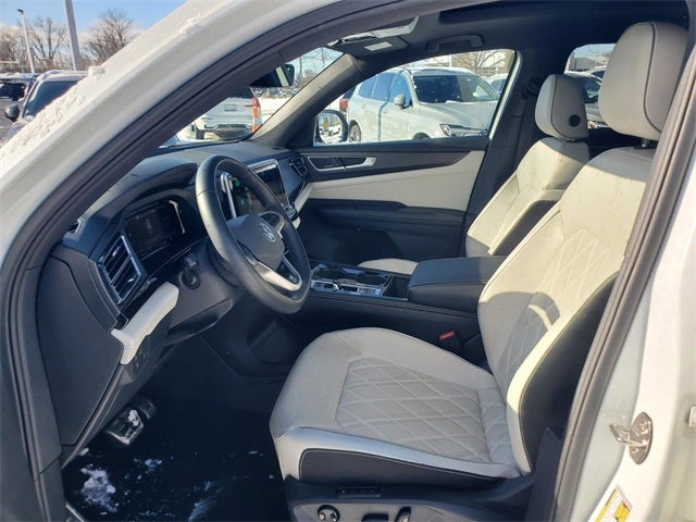 2024 Volkswagen Atlas Cross Sport 2.0T SEL Premium R-Line