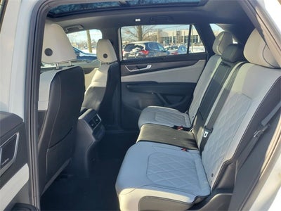 2024 Volkswagen Atlas Cross Sport 2.0T SEL Premium R-Line