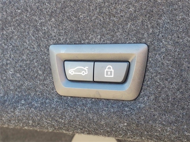 2022 BMW 3 Series 330e iPerformance