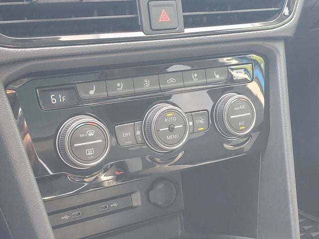 2024 Volkswagen Taos 1.5T SEL