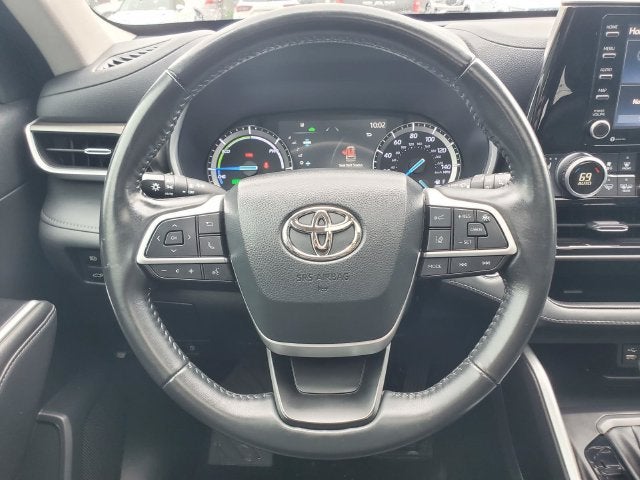 2022 Toyota Highlander Hybrid XLE
