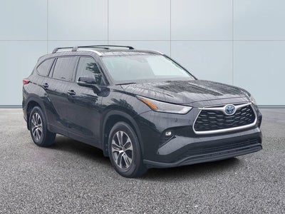 2022 Toyota Highlander Hybrid XLE