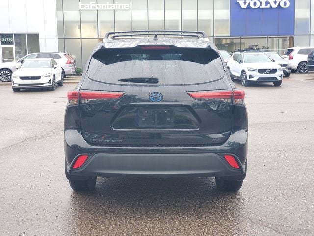 2022 Toyota Highlander Hybrid XLE