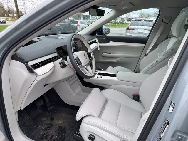 2025 Volvo EX90 Twin Motor Performance Plus 7-Seater