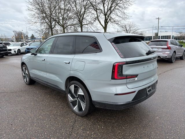 2025 Volvo EX90 Twin Motor Performance Plus 7-Seater
