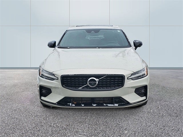 2021 Volvo S60 T5 R-Design