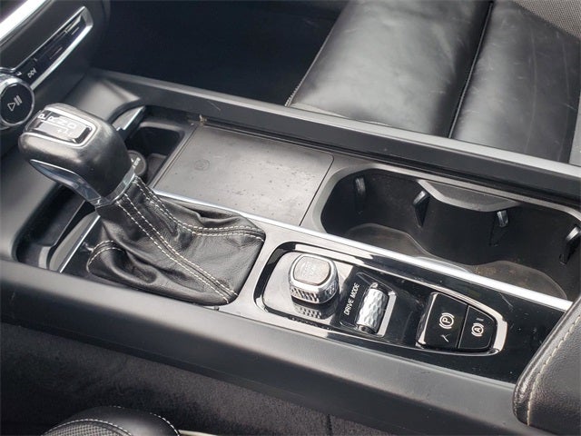 2021 Volvo S60 T5 R-Design