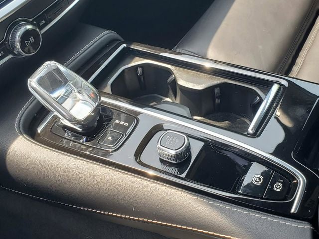 2024 Volvo S60 Recharge Plug-In Hybrid T8 Plus Black Edition