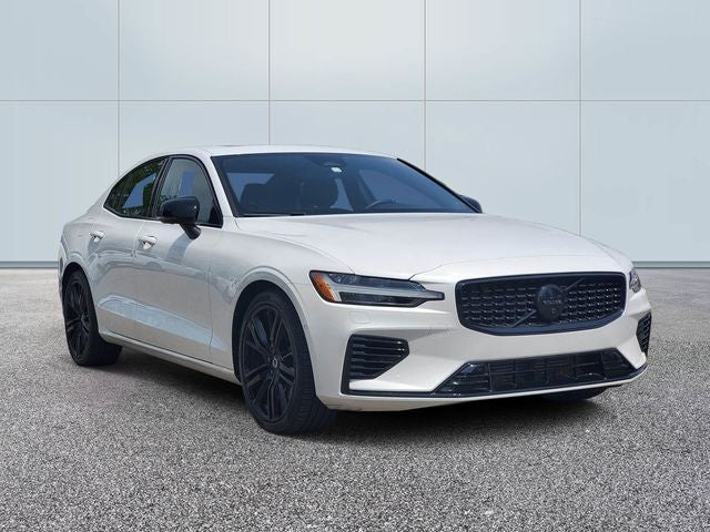 2024 Volvo S60 Recharge Plug-In Hybrid T8 Plus Black Edition