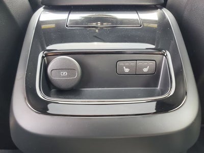 2024 Volvo S60 Recharge Plug-In Hybrid T8 Plus Black Edition