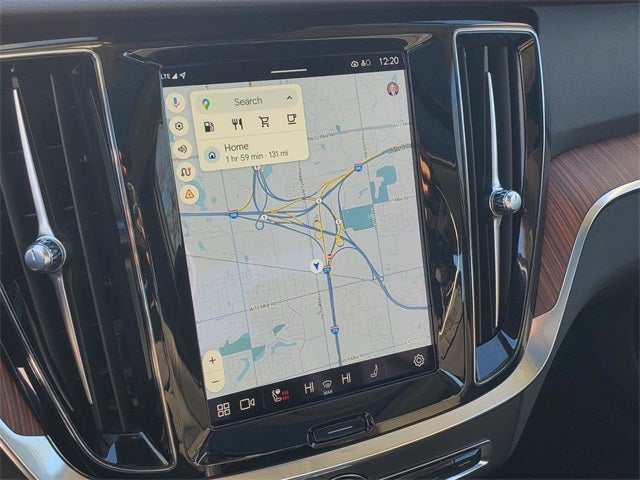 2023 Volvo S60 B5 Plus Dark Theme