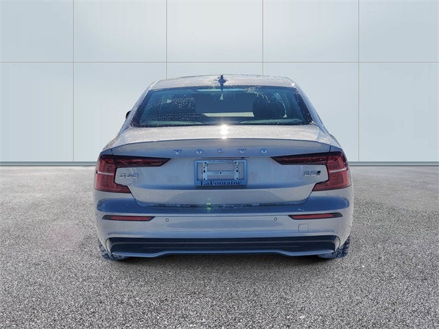 2023 Volvo S60 B5 Plus Dark Theme