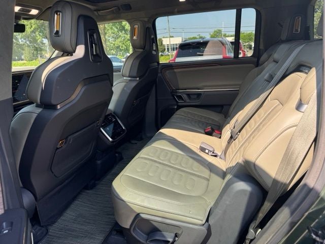 2023 Rivian R1S Adventure