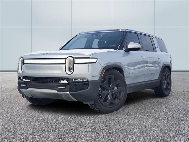 2024 Rivian R1S Adventure