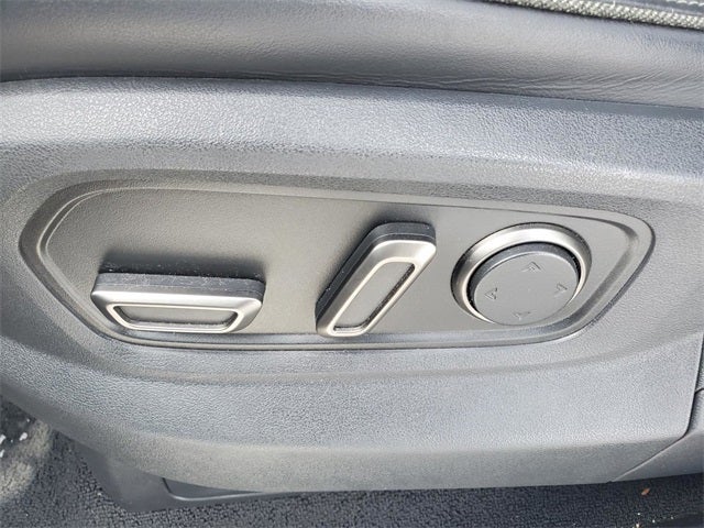 2024 Rivian R1S Adventure