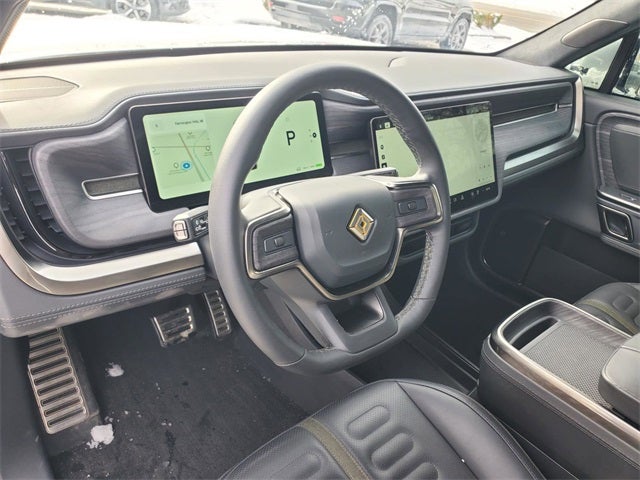 2024 Rivian R1S Adventure