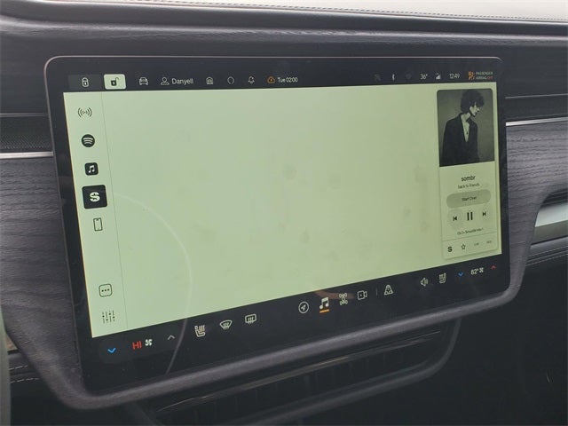 2024 Rivian R1S Adventure