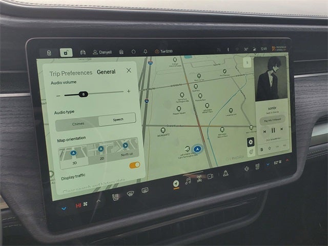 2024 Rivian R1S Adventure