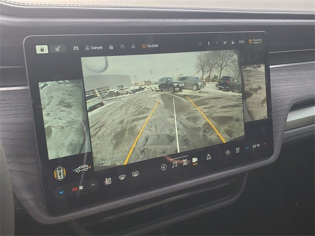 2024 Rivian R1S Adventure