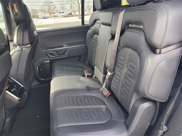 2024 Rivian R1S Adventure