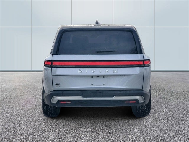 2024 Rivian R1S Adventure