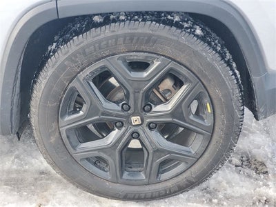 2024 Rivian R1S Adventure