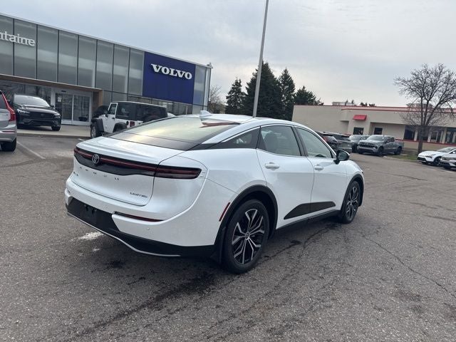 2024 Toyota Crown Limited