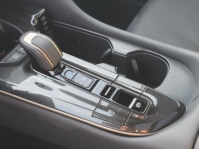 2024 Toyota Crown Platinum