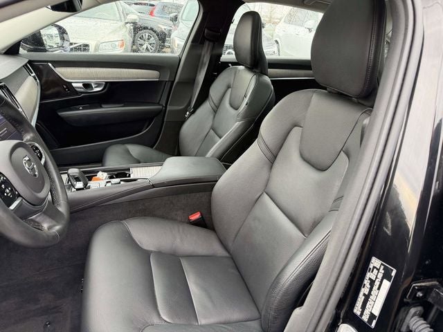 2023 Volvo S90 B6 Plus