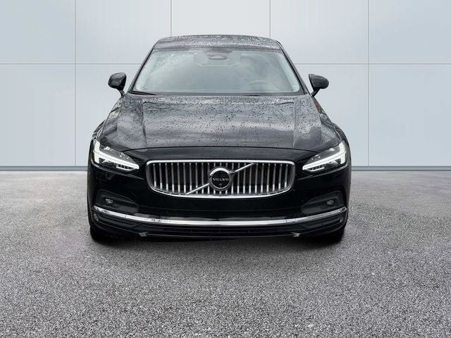 2023 Volvo S90 B6 Plus