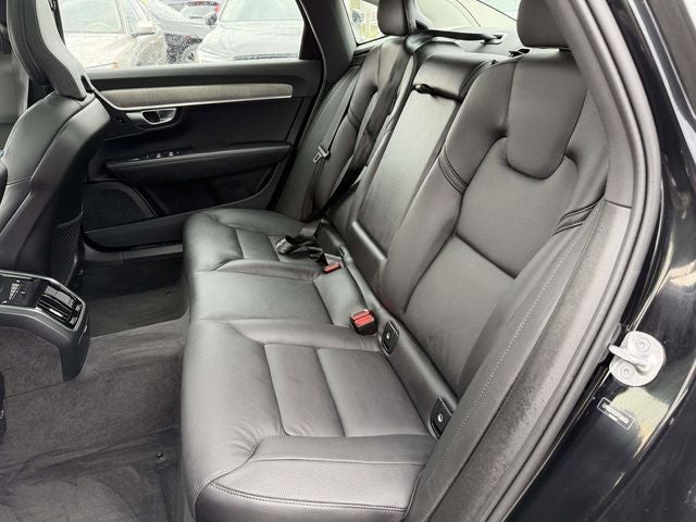 2023 Volvo S90 B6 Plus